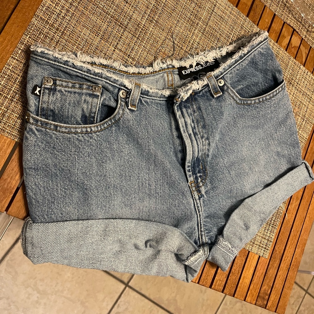 Modified EXPRESS X Shorts Sz 3/4